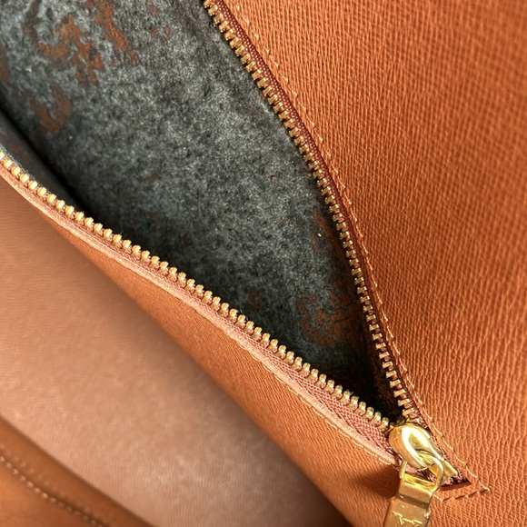 $3,000 Louis Vuitton Babylone tote. Authenticated twice! - Picture 14 of 17